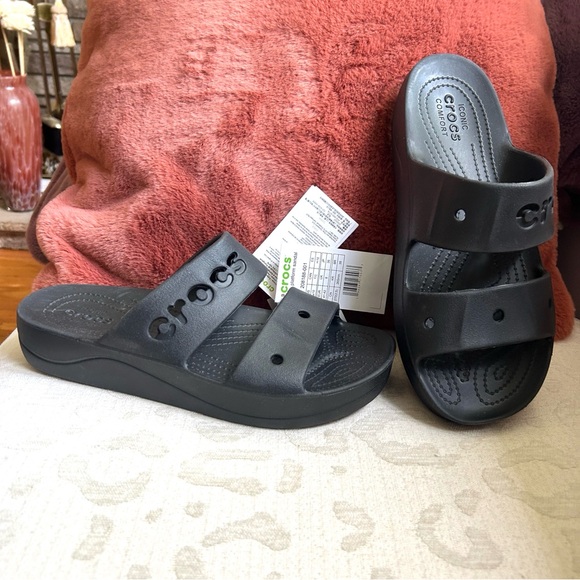 CROCS Shoes - CROCS Baya Platform Slip On Black Sandal, Unisex W-10, M-8 NWT